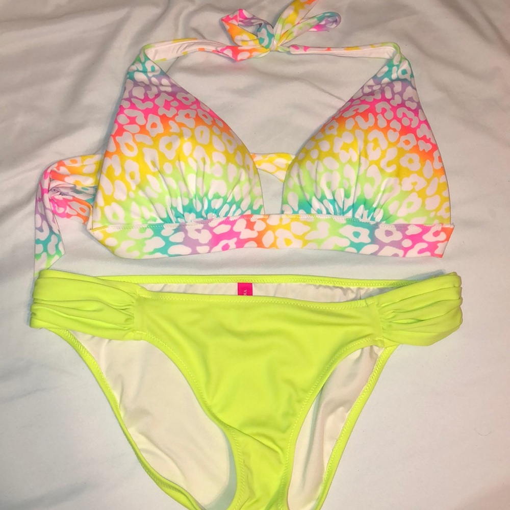 Victoria’s Secret Bikini
